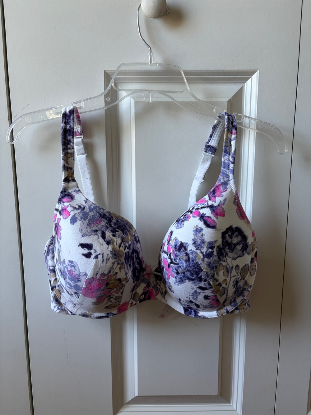 Cacique Lightly Lined T-shirt Bra Size 34F